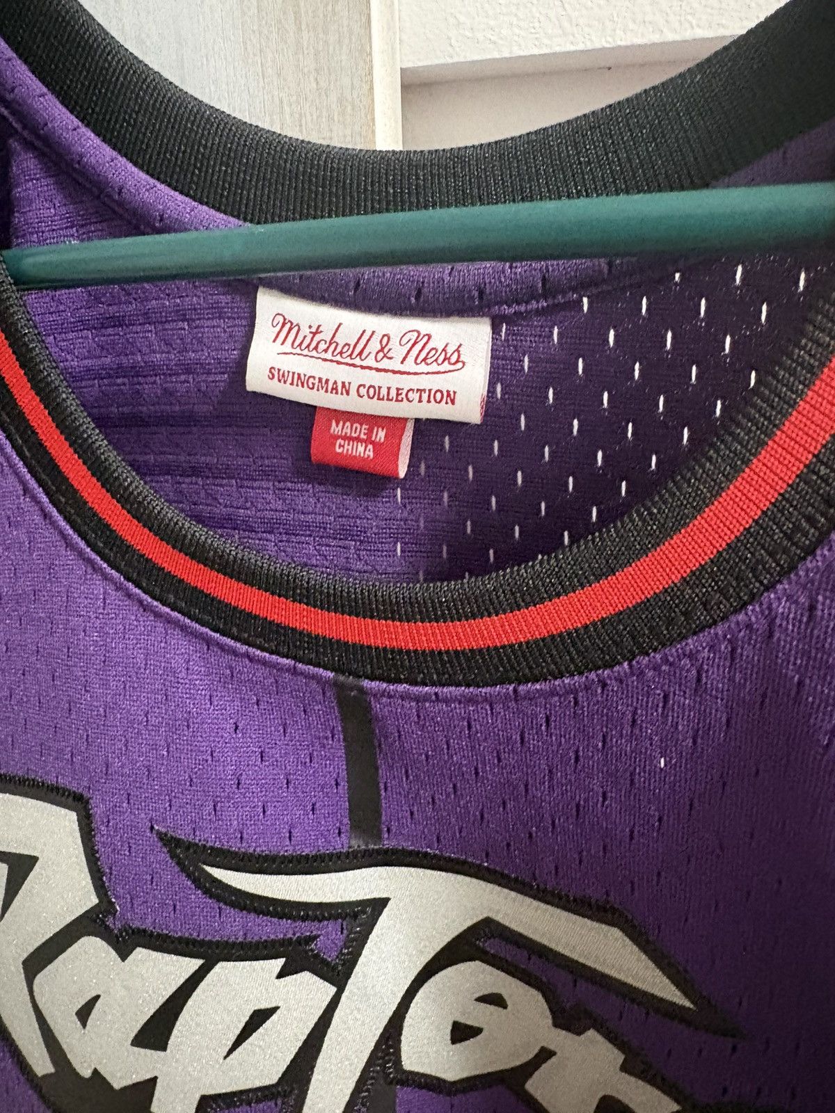 Mitchell & Ness Mitchell & Ness Vince Carter Raptors Purple Dinosaur L Size US L / EU 52-54 / 3 - 2 Thumbnail