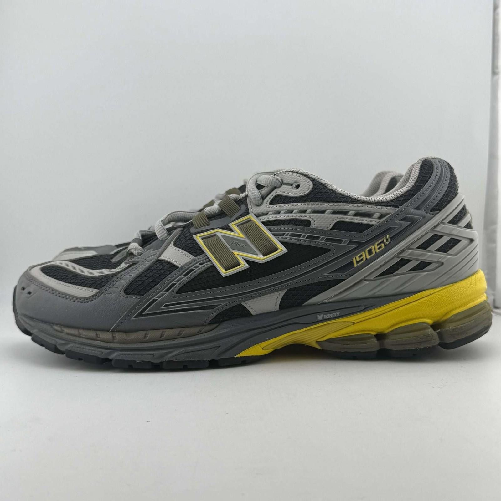 New Balance New Balance 1906U Castlerock Ginger Lemon US 11 Used Size US 11 / EU 44 - 2 Thumbnail