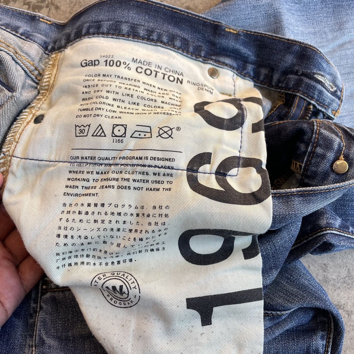 Gap 🔥Vintage GAP Stoned Washed Ripped Distress Denim Jeans Size US 39 - 11 Thumbnail