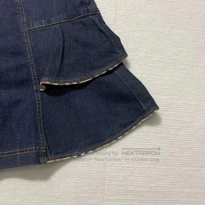 MR & MRS ITALY Burberry Color Block Cotton Denim Skirt. Size 23" - 2 Thumbnail