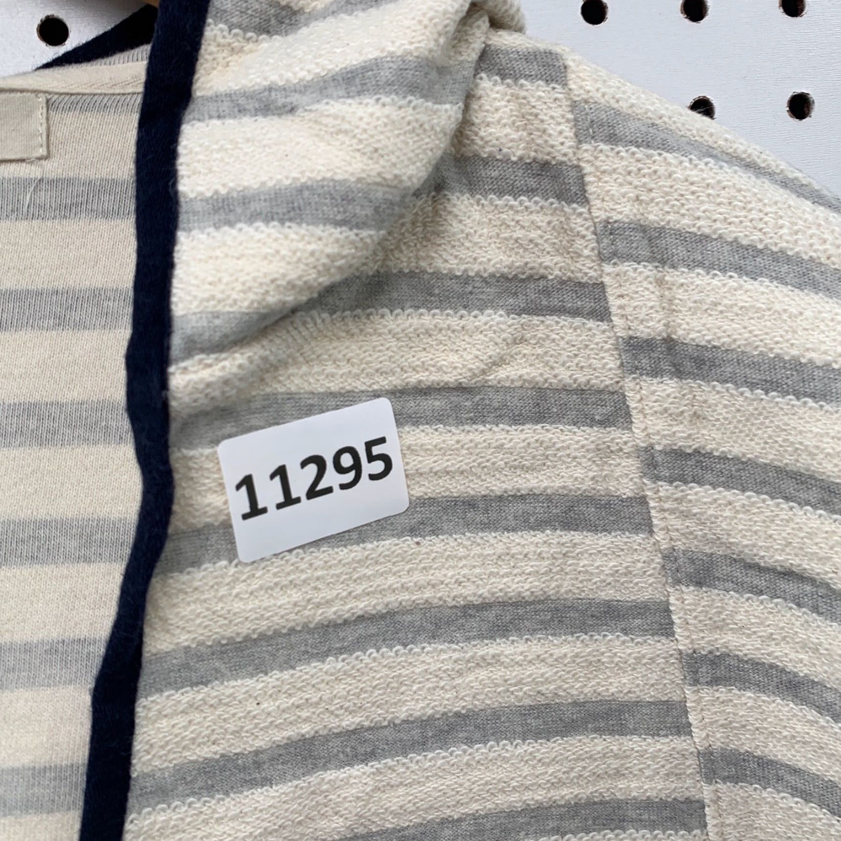 Madewell VINTAGE Madewell Knit Hooded V Neck Sweater Womens XS Oversized Tunic Pockets Hooded Shirt XS White Striped 90s Mens Womens Girls Boys Size XS / US 0-2 / IT 36-38 - 4 Thumbnail