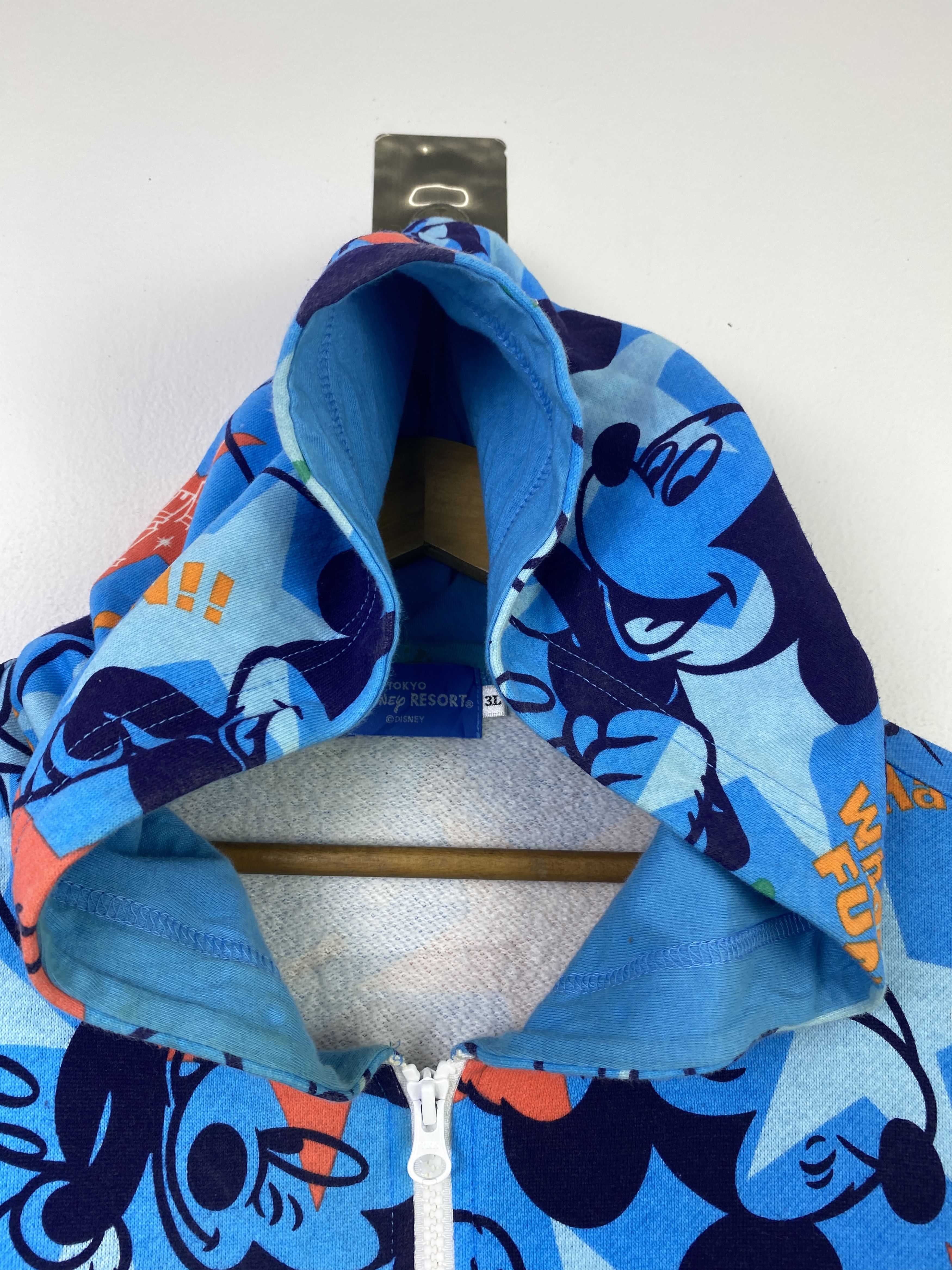 Mickey Mouse Vintage Mickey Mouse All Over Print Zipper Hoodie SH0390 Size US XXL / EU 58 / 5 - 7 Thumbnail