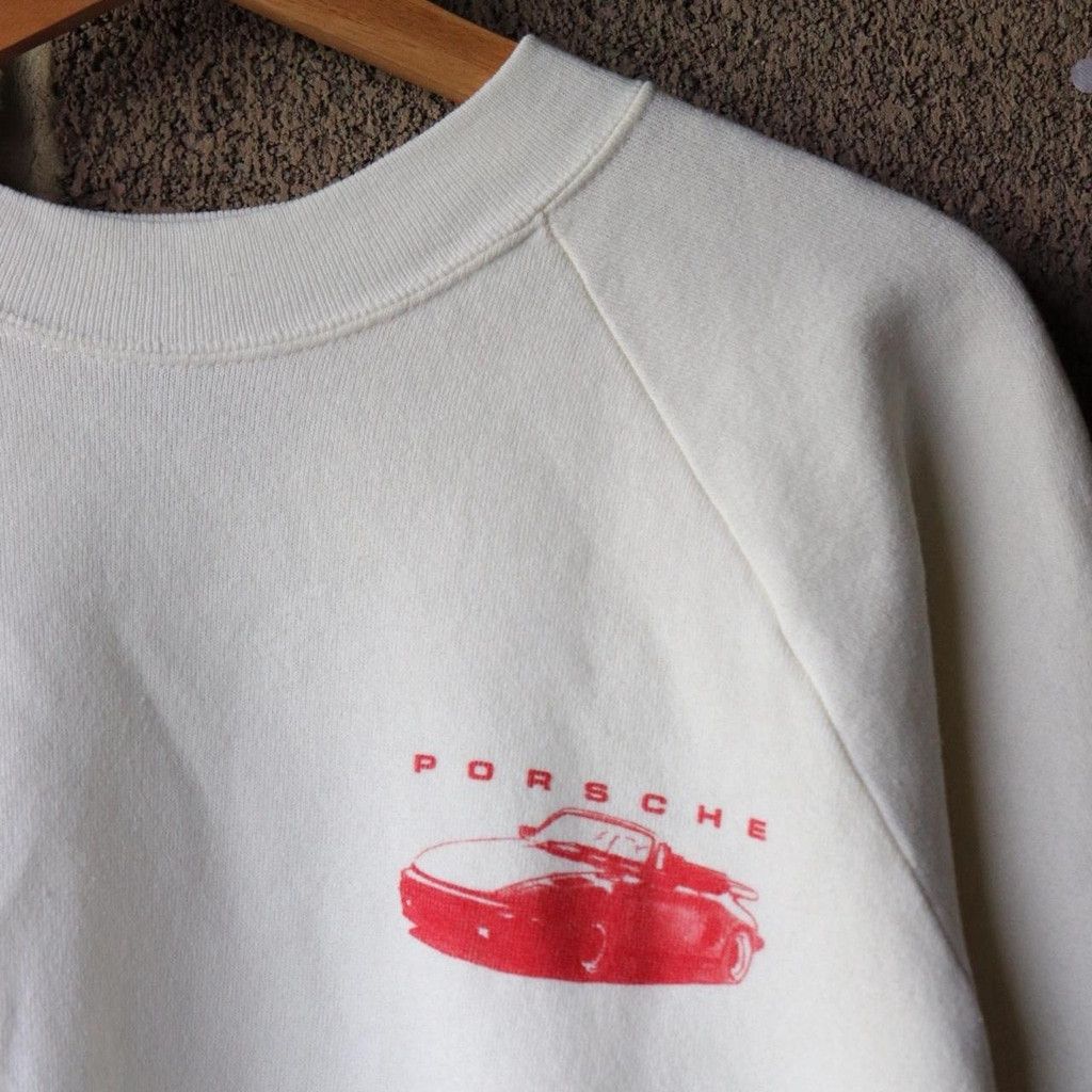 Vintage 90s Porsche 930 red & cream crewneck sweatshirt Size XL #rac Size US XL / EU 56 / 4 - 4 Thumbnail