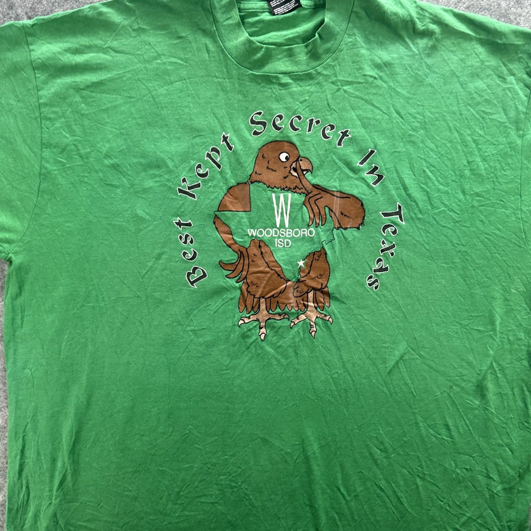 Fruit Of The Loom VINTAGE Woodsboro ISD Shirt Mens 2XL Green Best Kept Secret Texas Eagle 90s Tee Size US XXL / EU 58 / 5 - 3 Thumbnail