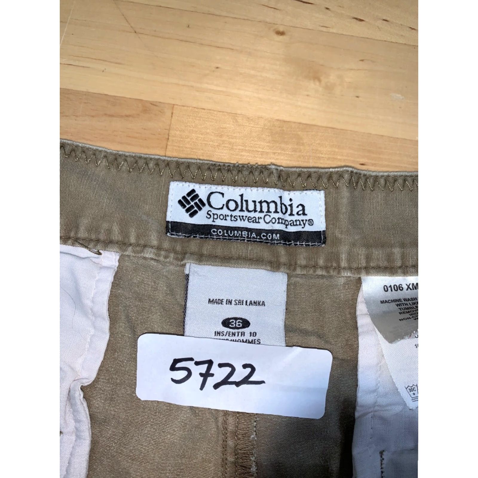 Vintage Columbia Cargo Shorts Mens 36 Beige Brown Outdoor Hiking #5722 Size US 36 / EU 52 - 3 Thumbnail