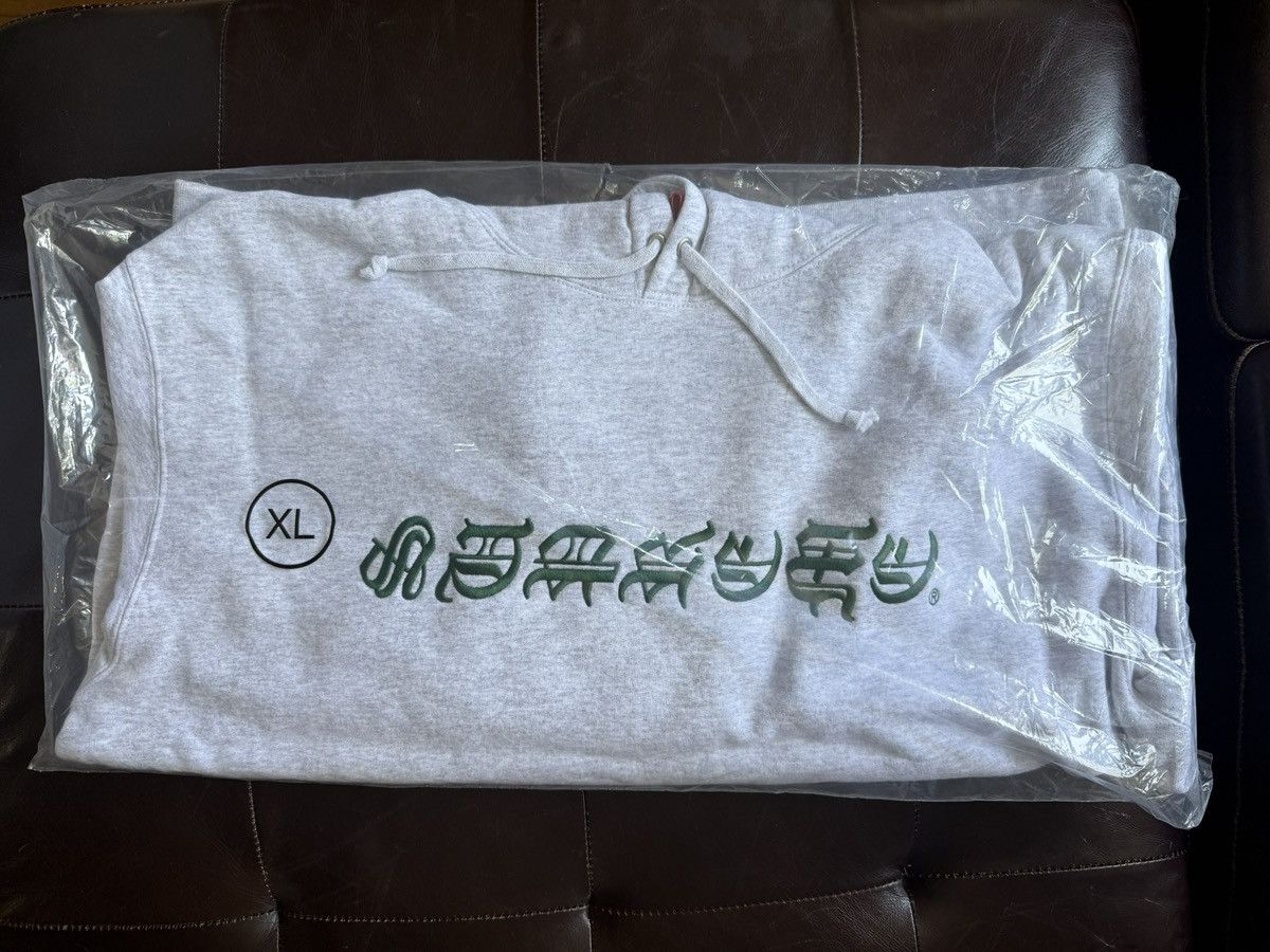Supreme Supreme Blackletter HOODED SWEATSHIRT Hoodie Ash Grey Sz XL Size US XL / EU 56 / 4 - 3 Thumbnail