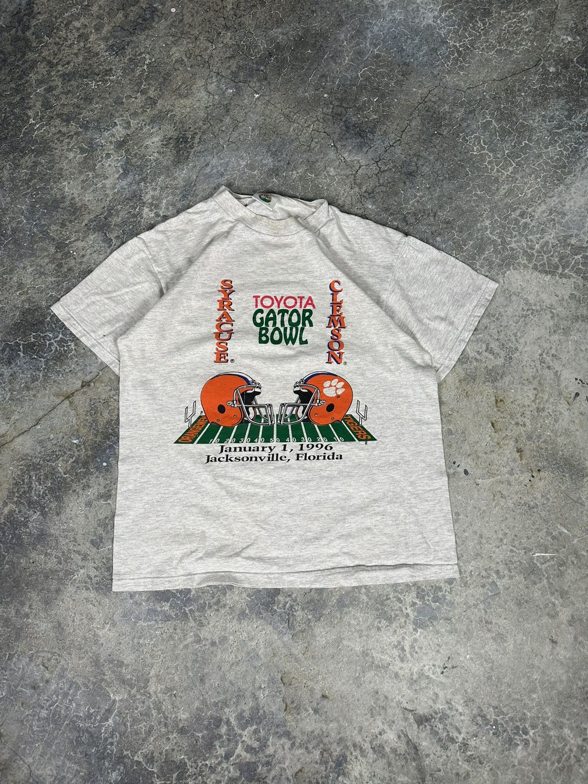 Vintage Vintage Gator Bowl Tee Size US L / EU 52-54 / 3 - 1 Thumbnail