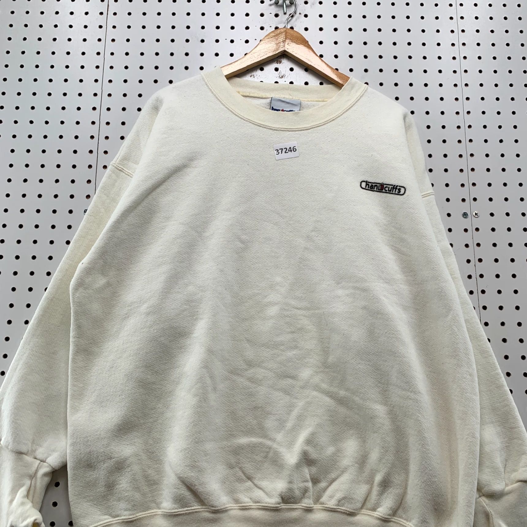 Vintage VINTAGE Handcuffs Sweatshirt Crewneck Mens XL White 90s Graphic Print Thumbholes Mens Sweatshirt 90s Men XL White Size US XL / EU 56 / 4 - 5 Thumbnail