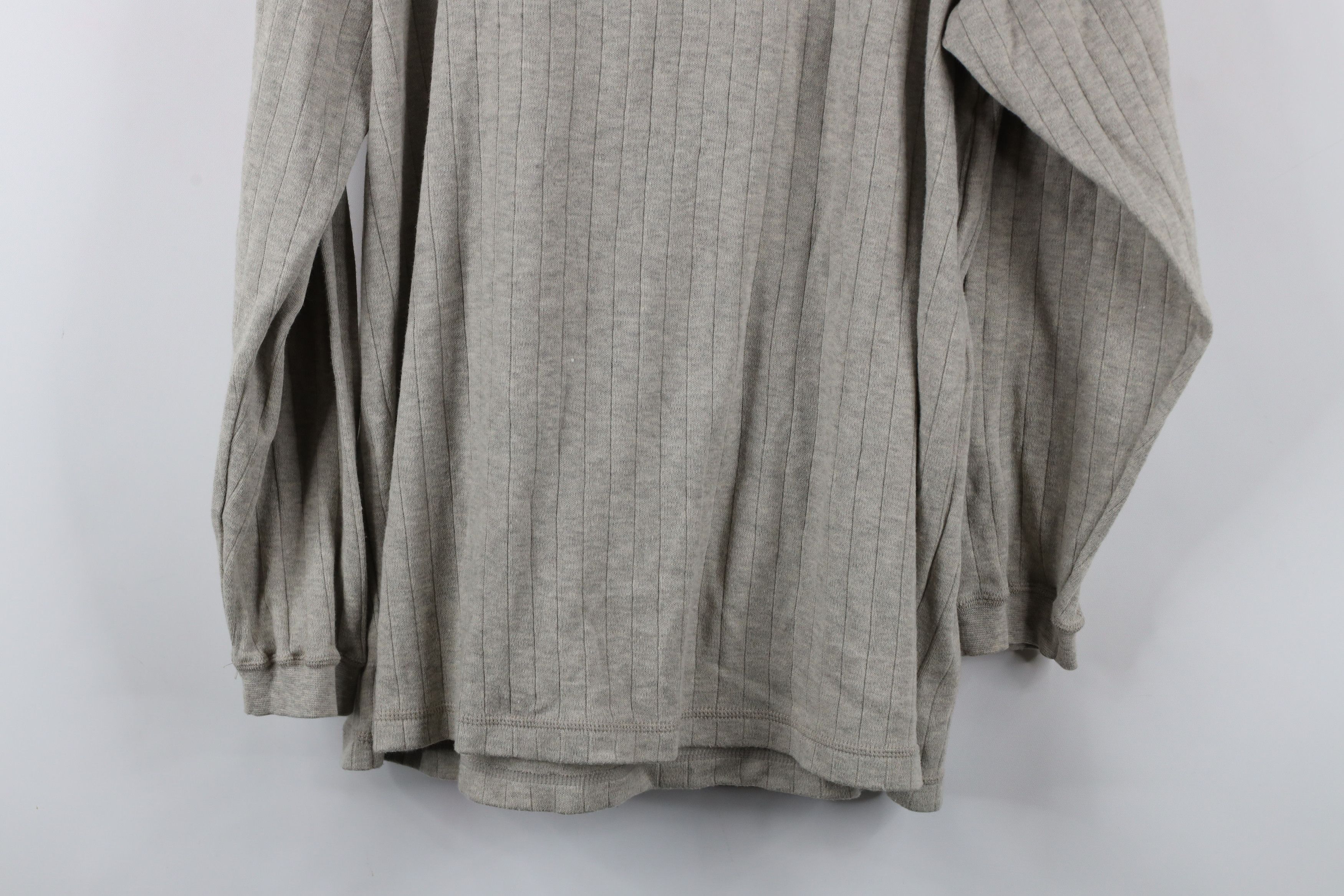Vintage Vintage 90s Streetwear Knit Long Sleeve Henley T-Shirt Gray Size US L / EU 52-54 / 3 - 10 Thumbnail
