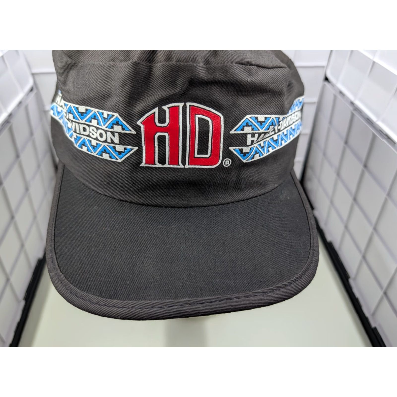 Harley Davidson VINTAGE Harley-Davidson Painters Hat Cap Aztec Pattern Black OSFM USA Made Unisex Adults One Size Painters Hat Biker Retro 70s 80s Deadstock Size ONE SIZE - 3 Thumbnail