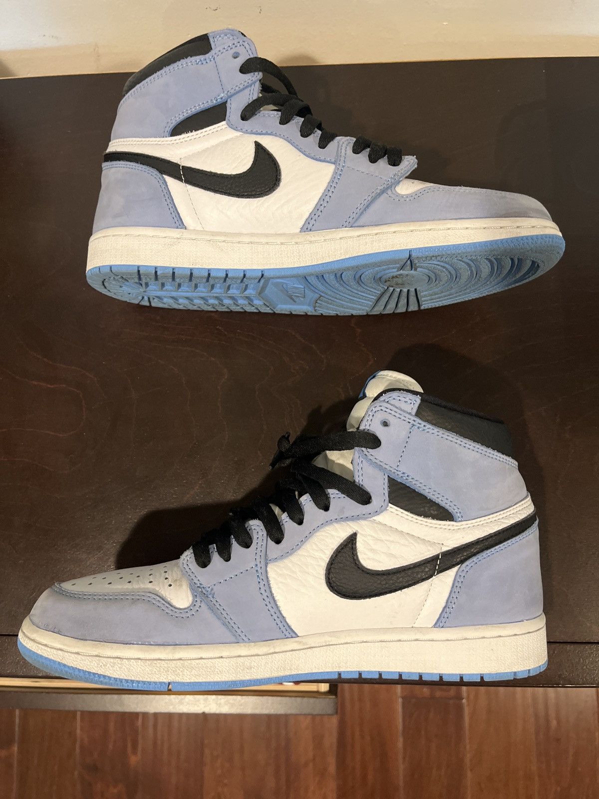 Jordan Brand Nike Air Jordan 1 University Blue “UNC” Size US 10 / EU 43 - 3 Thumbnail