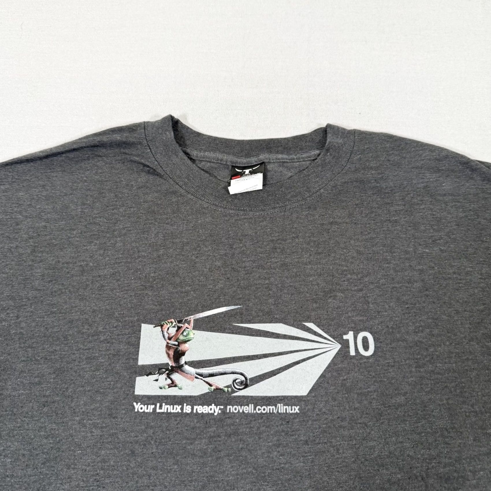 Hanes VINTAGE Linux Shirt Mens 2XL Gray Computer Tech Promo Tee Penguin Windows Y2K Size US XXL / EU 58 / 5 - 2 Thumbnail