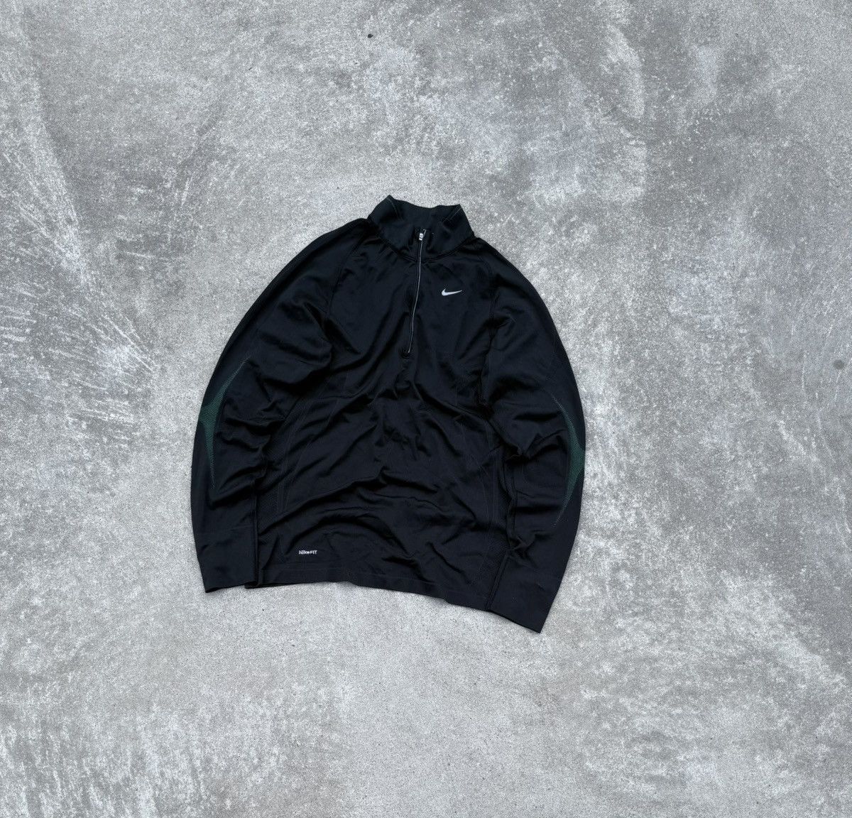 Other Vintage Nike Y2K streetwear nylon sweatshirt Size US L / EU 52-54 / 3 - 1 Thumbnail