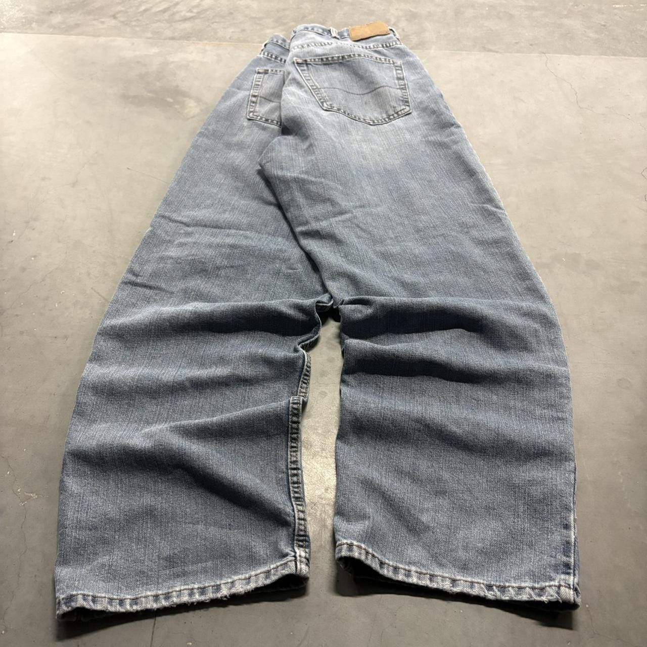 Vintage Crazy Vintage Y2K/2000s Super Baggy Skater Grunge Medium Blue Wash Denim Jeans! Size US 40 / EU 56 - 6 Thumbnail