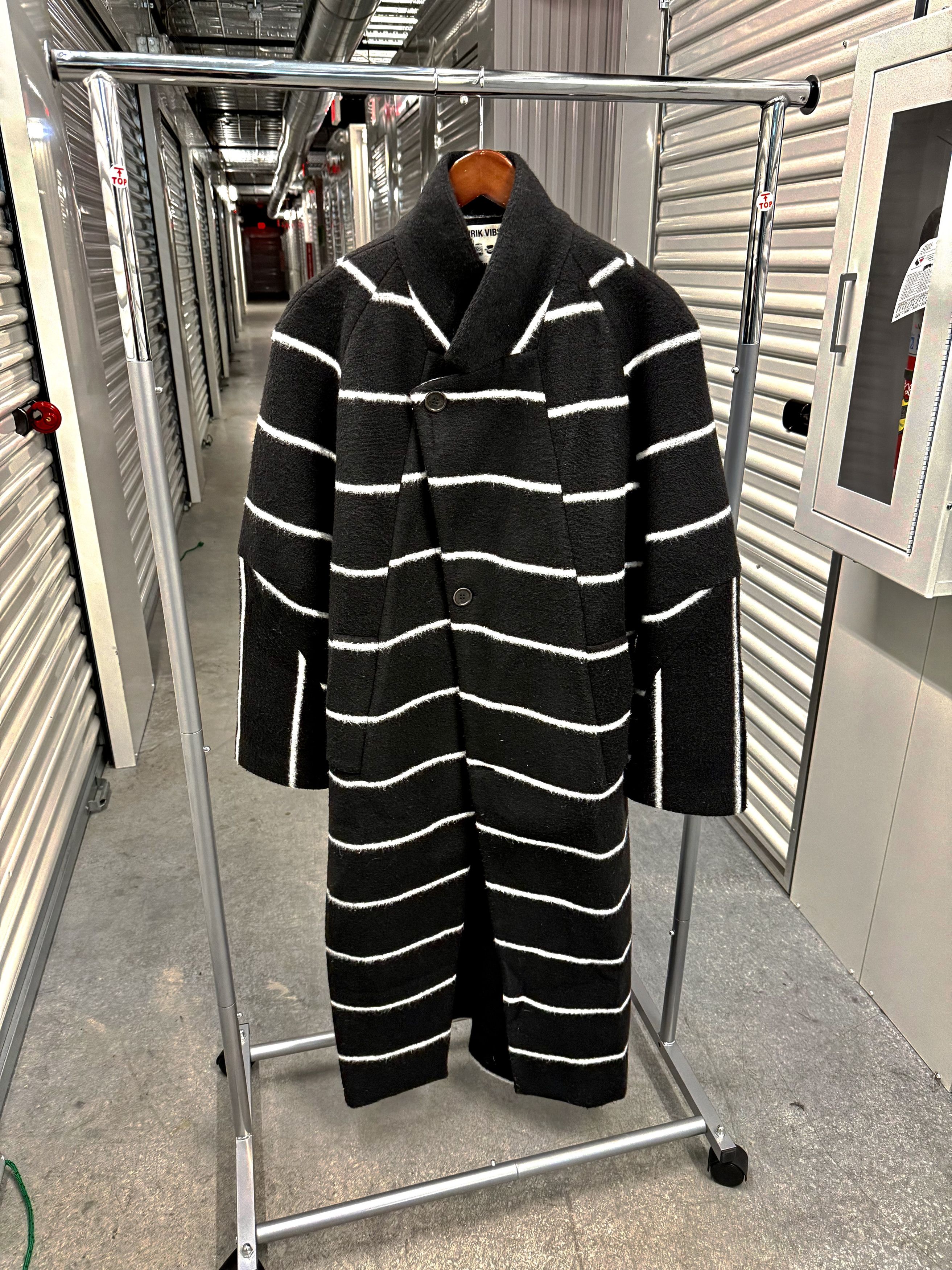 Henrik Vibskov Henrik Vibskov Striped Neoprene Coat sz M Size US M / EU 48-50 / 2 - 1 Thumbnail