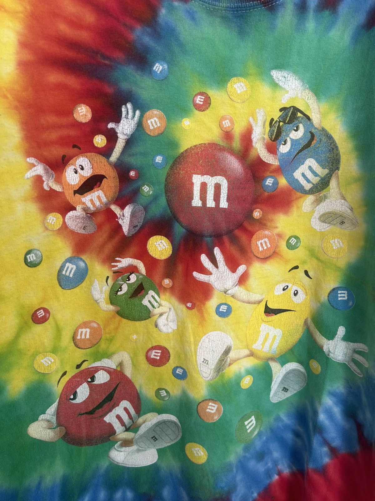 Vintage Vintage M&Ms Falling Graphic Tie Dye T-shirt Size US M / EU 48-50 / 2 - 1 Thumbnail