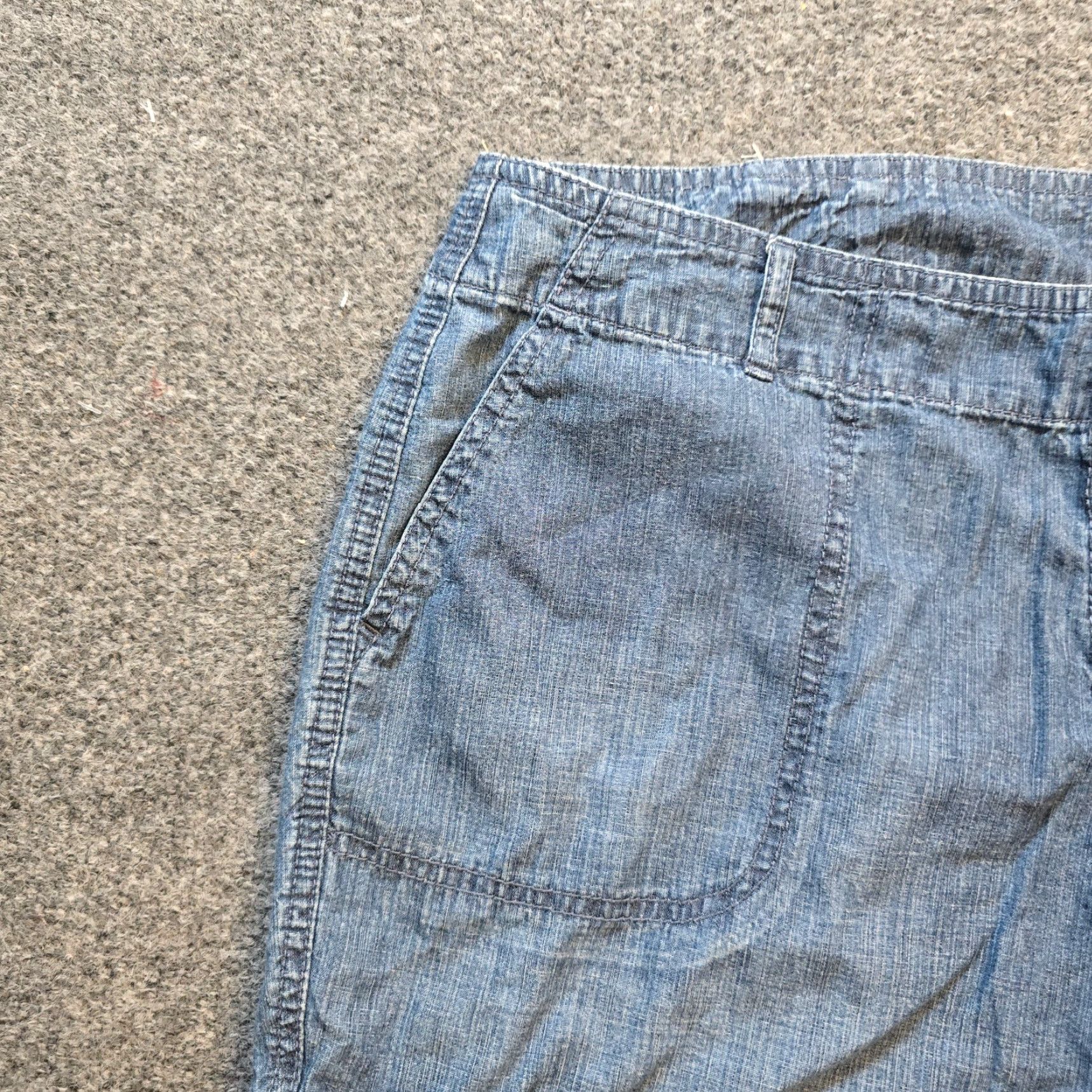 J. Jill J Jill Jeans Womens 18 Petite Blue Chambray Cargo Lightweight Straight Casual Size 40" / US 18 - 3 Thumbnail