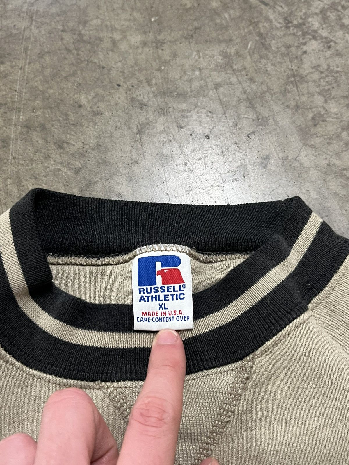 Russell Athletic × Vintage Russell athletic made in USA boxy fit earth tone crewneck Size US XL / EU 56 / 4 - 5 Thumbnail