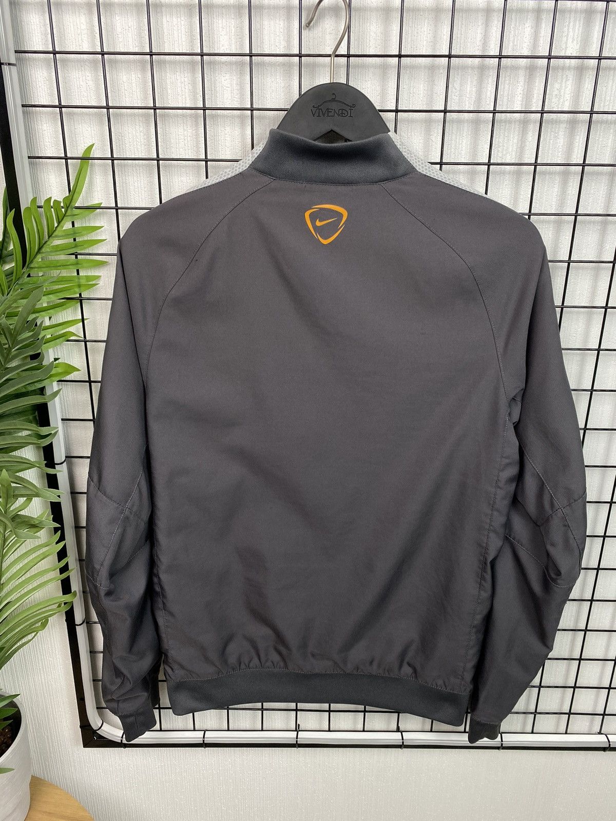 Vintage AC Roma Nike Track Zip Light Jacket Training Men’s S Grey Size US S / EU 44-46 / 1 - 16 Thumbnail