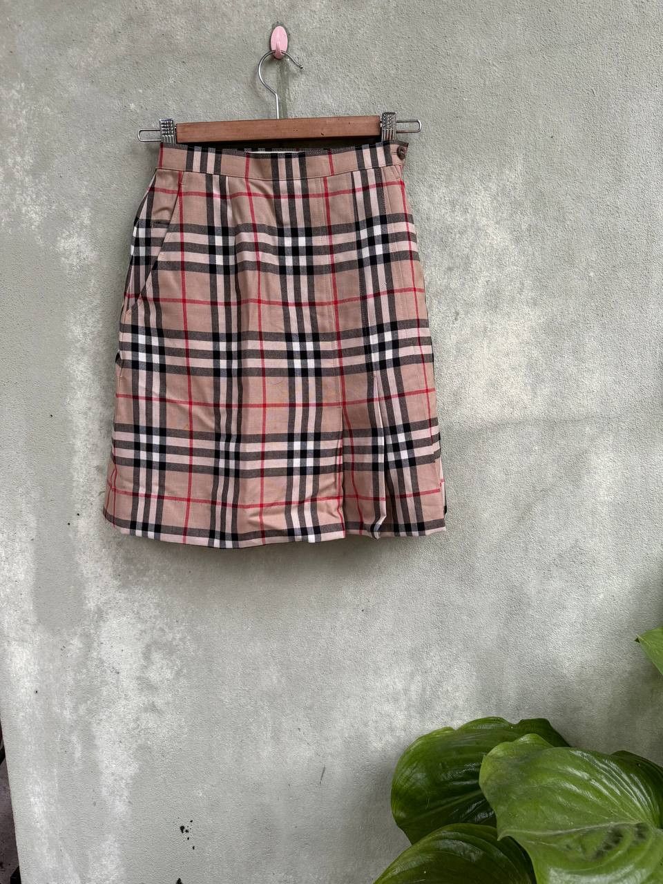 image of Burberry in Brown, Women's (Size 24)