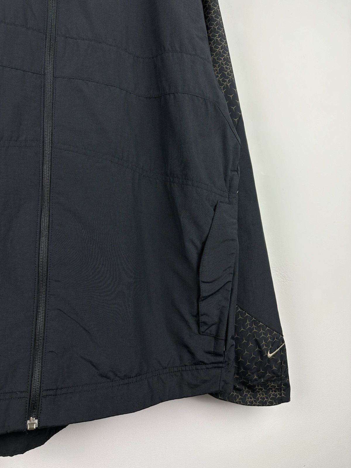 Nike × Vintage Vintage Y2K Nike Swoosh Nylon Zip Up Jacket Hype Drill Size US M / EU 48-50 / 2 - 4 Thumbnail