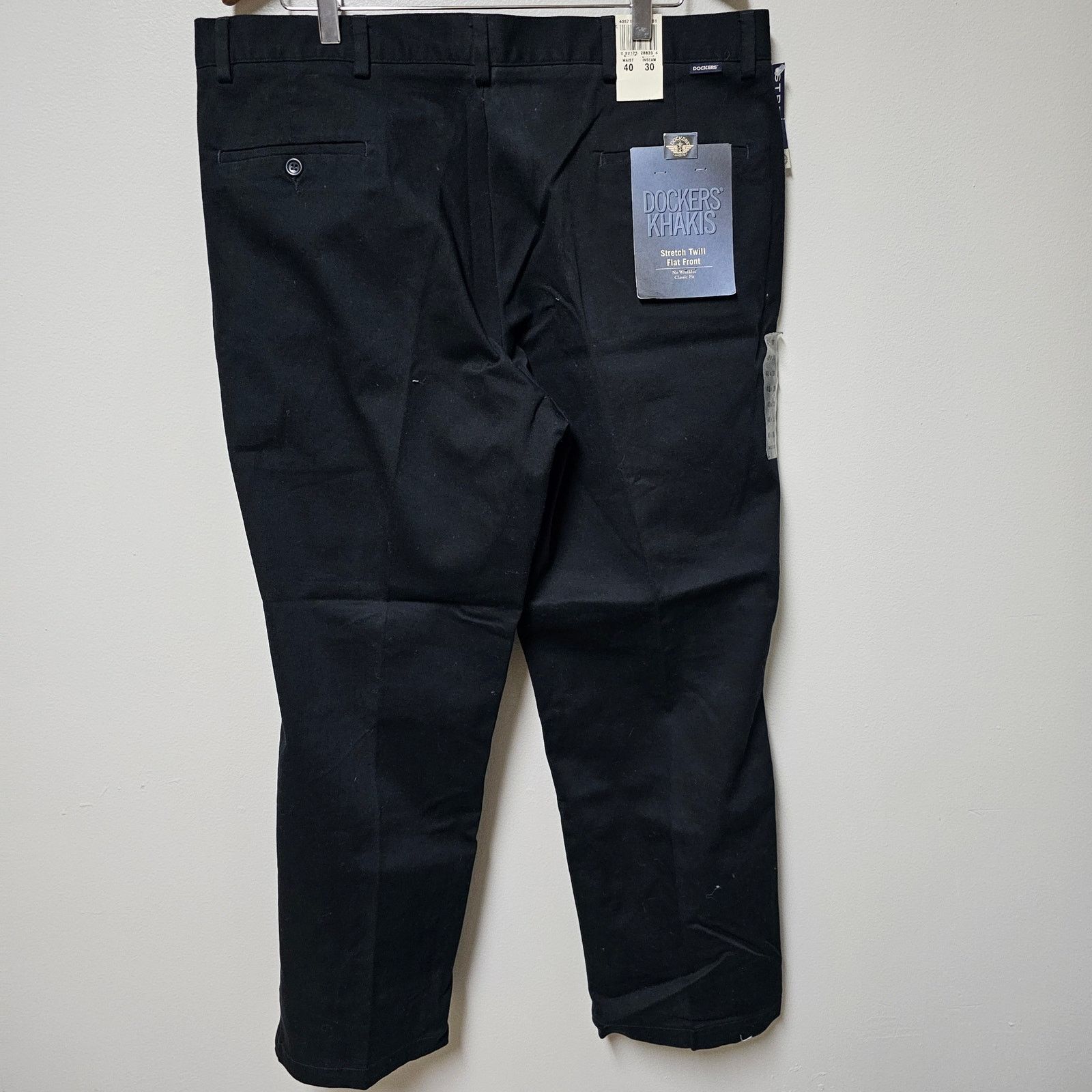 Dockers NWT Dockers Khakis Stretch Twill Flat Front No Wrinkle 40/30 Size US 40 / EU 56 - 2 Thumbnail