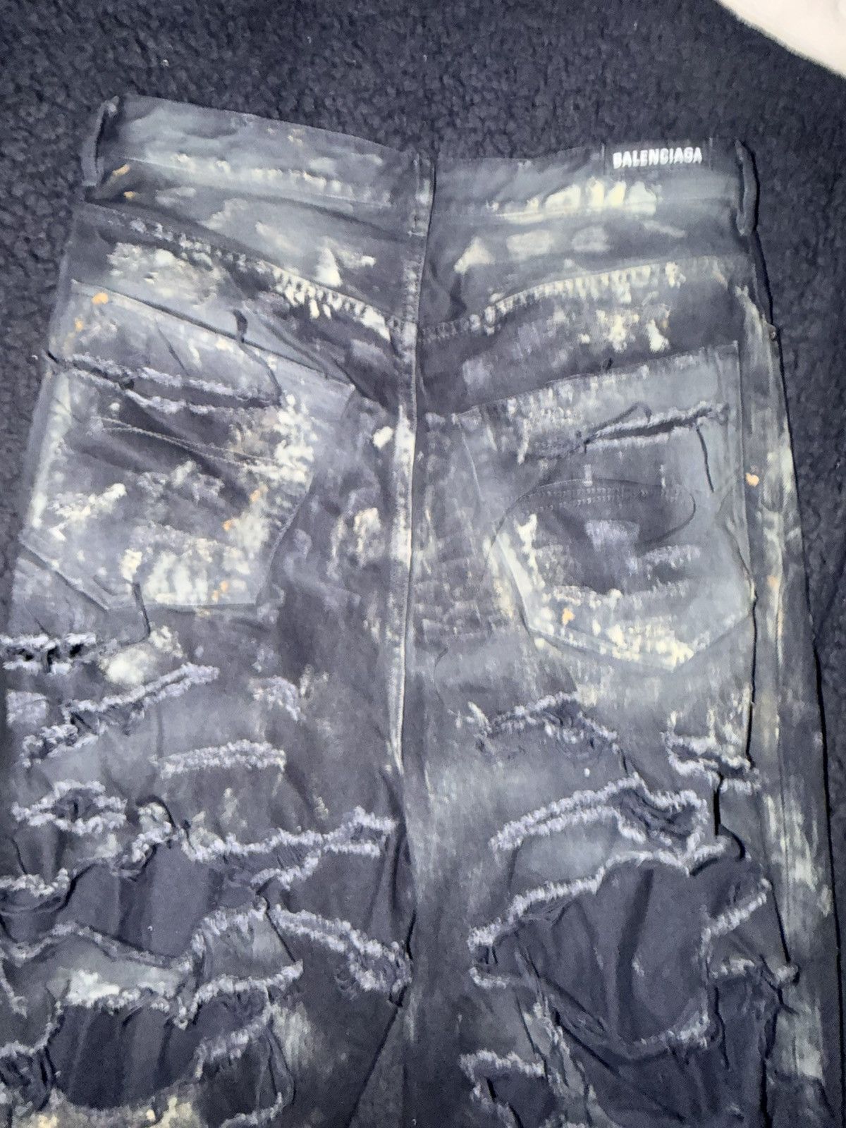 Balenciaga Balenciaga destroyed mud denim Size US 32 / EU 48 - 3 Thumbnail