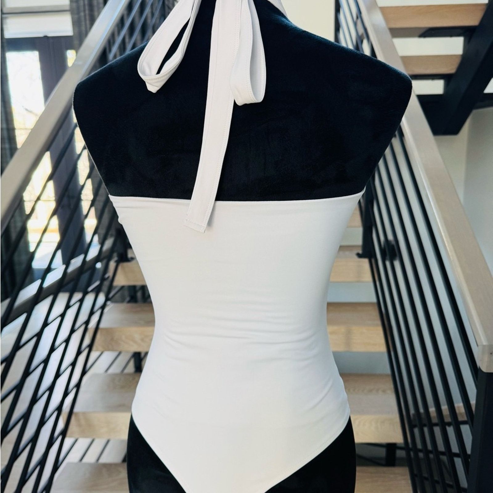 Other Criss Cross Sleeveless Sexy Bodysuit Double Lined Basic S Size S / US 4 / IT 40 - 6 Thumbnail