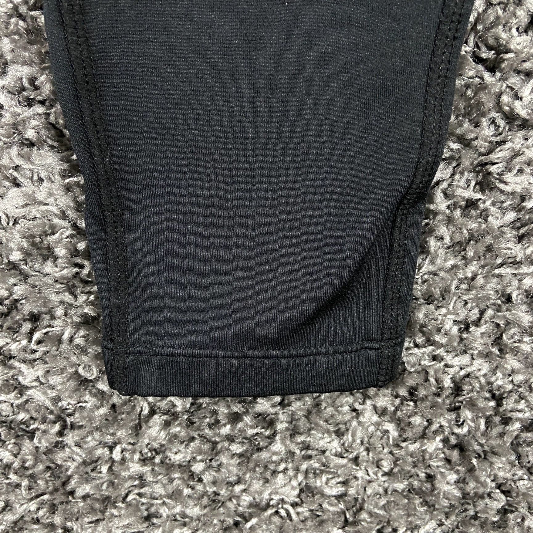 Augusta Sportswear Augusta Sportswear Yoga Pants Women’s M Black Ankle Activewear Pants Womens Size 32" / US 10 / IT 46 - 2 Thumbnail