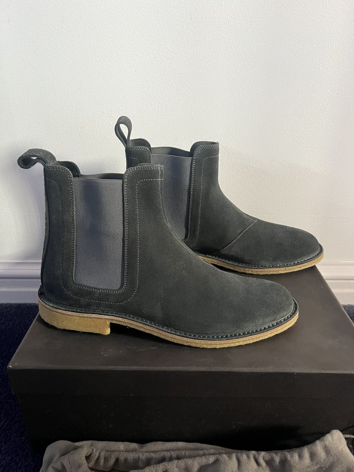 Bottega Veneta Bottega Veneta Suede Chelsea Boots Size US 8 / EU 41 - 2 Thumbnail