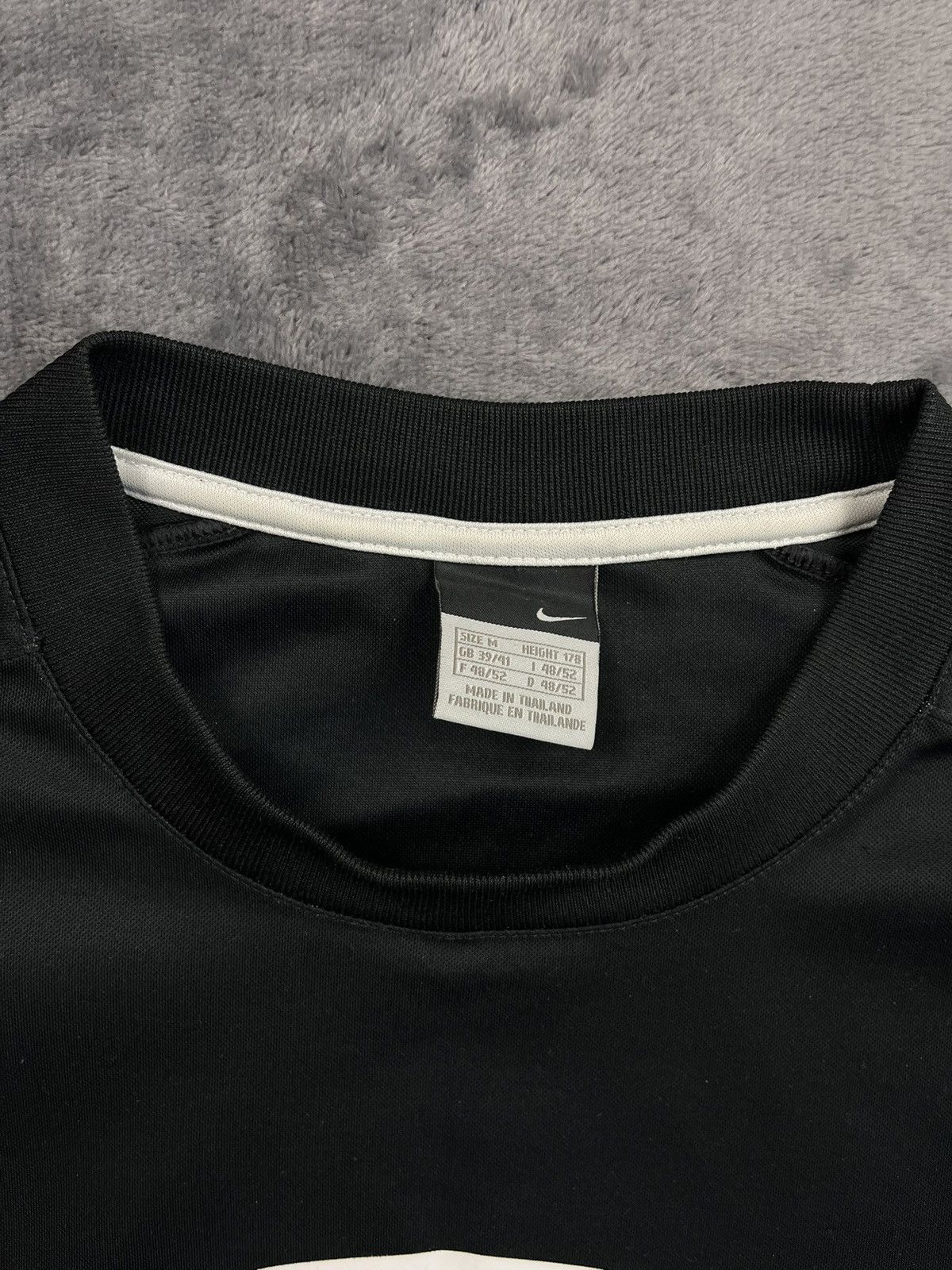 Nike 90s Nike Team Big Swoosh Logo Nylon Retro Tee Vintage Rare Size US M / EU 48-50 / 2 - 3 Thumbnail