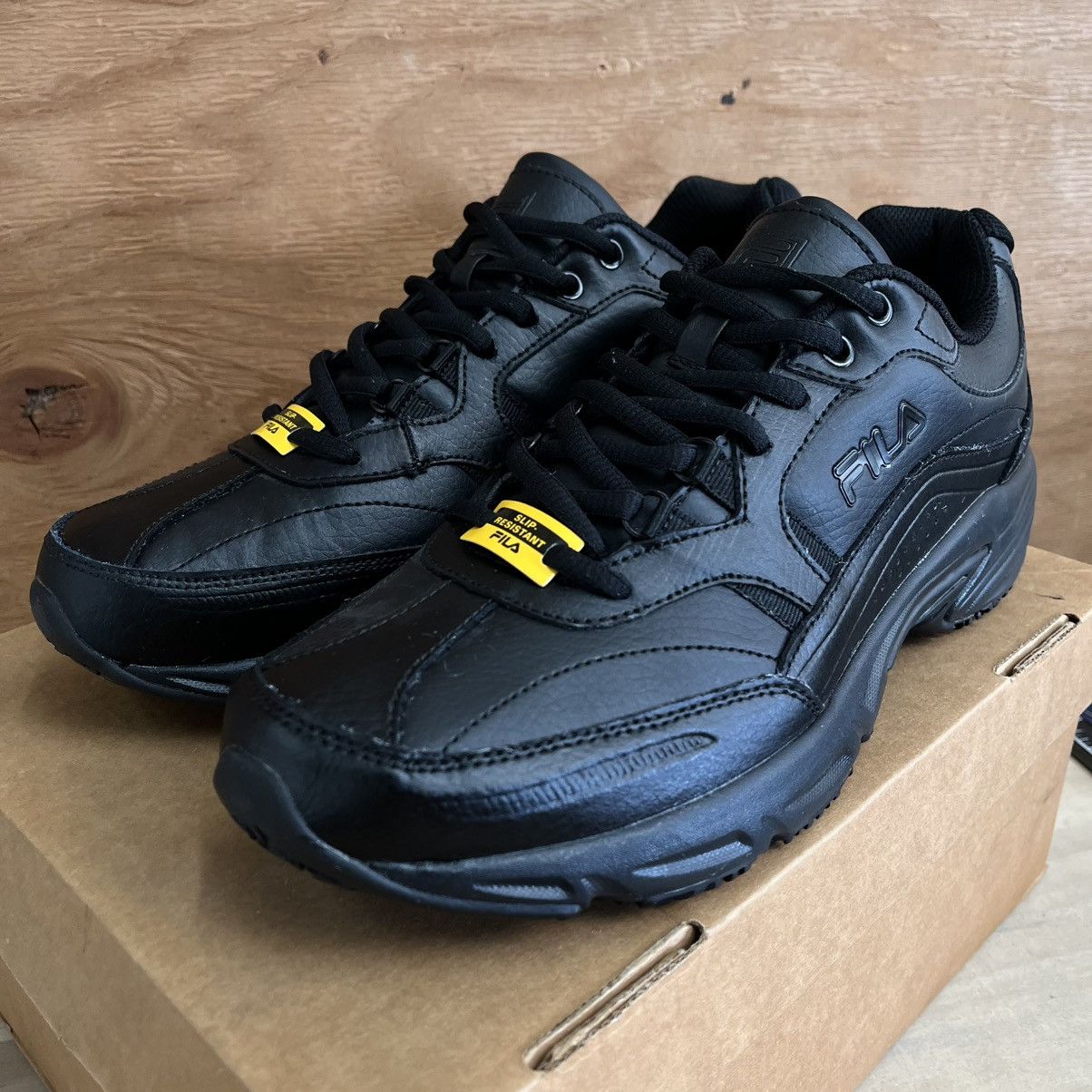 Fila Fila Memory Workshift SR Black 1SG30002-001 Men Size 10.5 Size US 10.5 / EU 43-44 - 1 Thumbnail