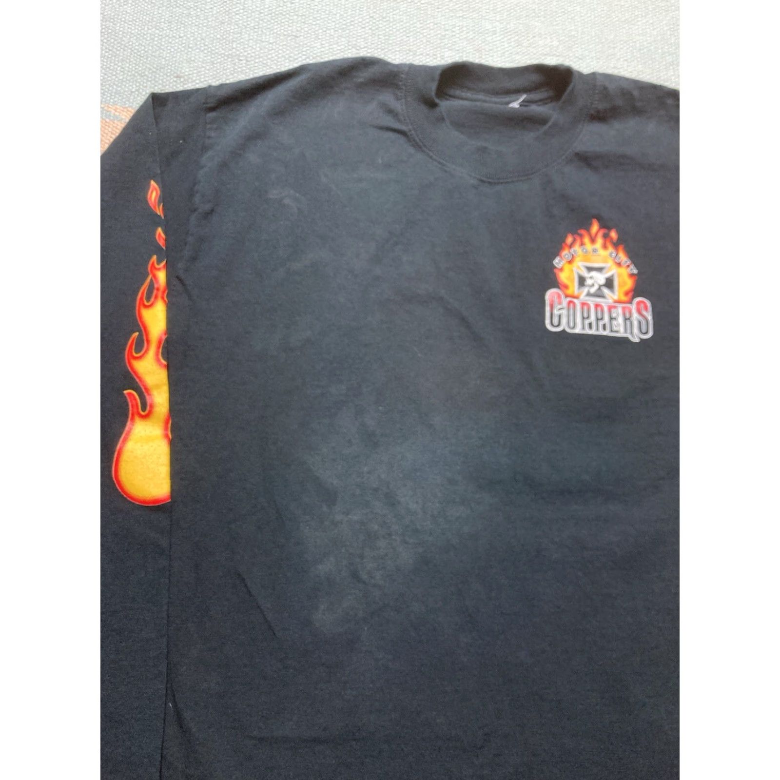 Vintage VINTAGE Cross T-Shirt Men Long Sleeve Black Grunge Motor City Coppers Flames Skull Cross Goth Large Lg Streetwear Size US L / EU 52-54 / 3 - 5 Thumbnail