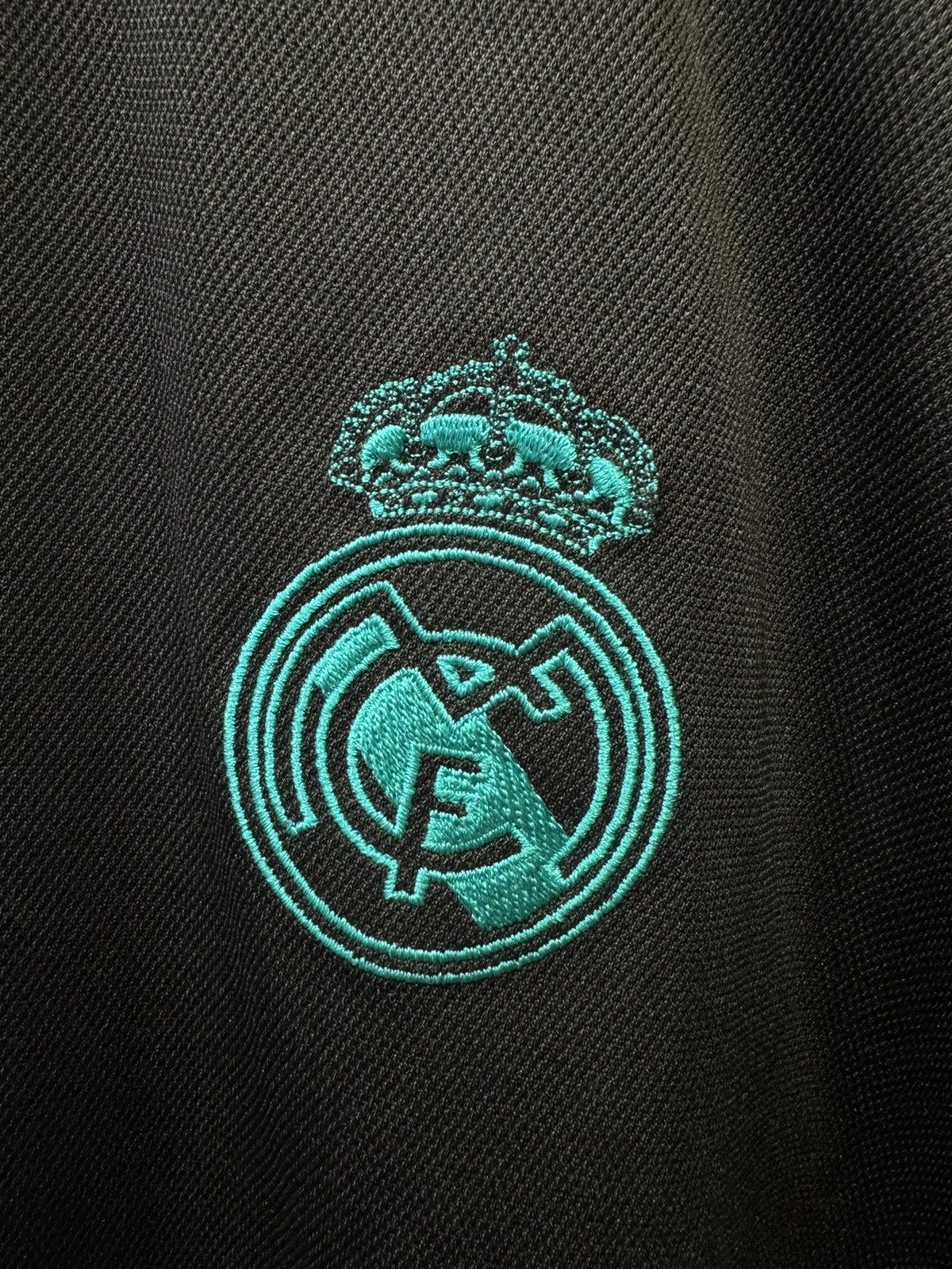 Adidas Real Madrid 17/18 away shirt #7 Ronaldo Size US XXL / EU 58 / 5 - 6 Thumbnail