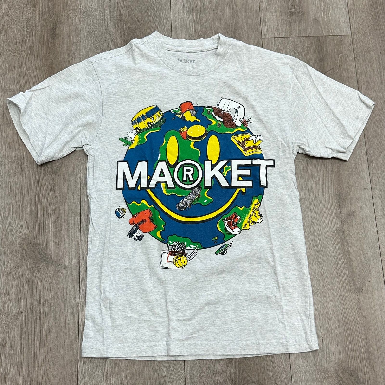 Market MARKET brand Earth Smiley graphic Tee T Shirt Size Small Size US S / EU 44-46 / 1 - 1 Thumbnail