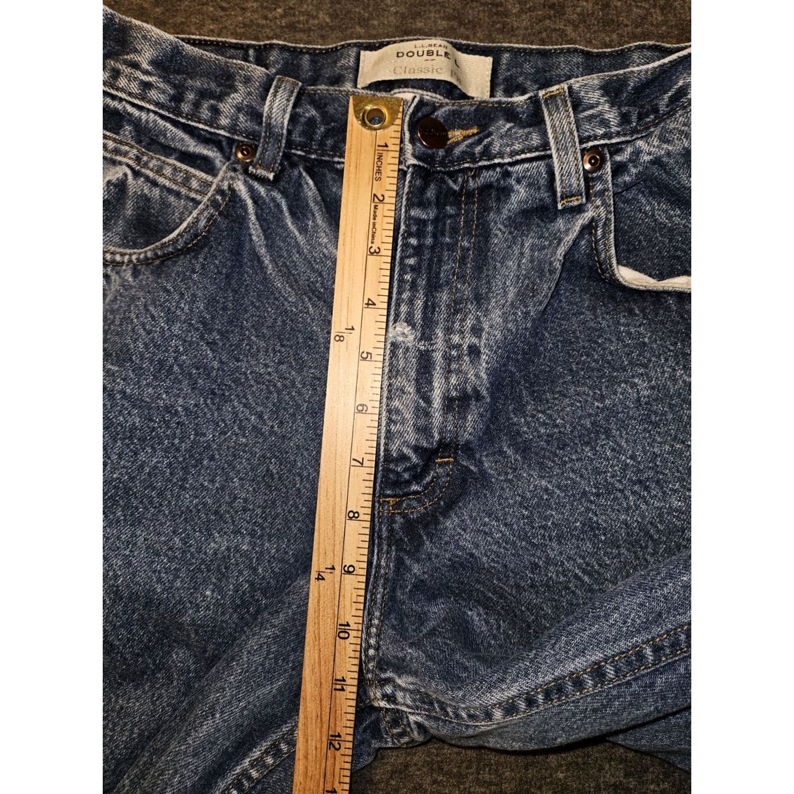 Vintage VINTAGE L.L. Bean Double L Tapered Jeans Mens 33x30 Blue Denim Distressed Logo Classic Fit 90s Outdoors Jeans Male Size US 33 - 4 Thumbnail