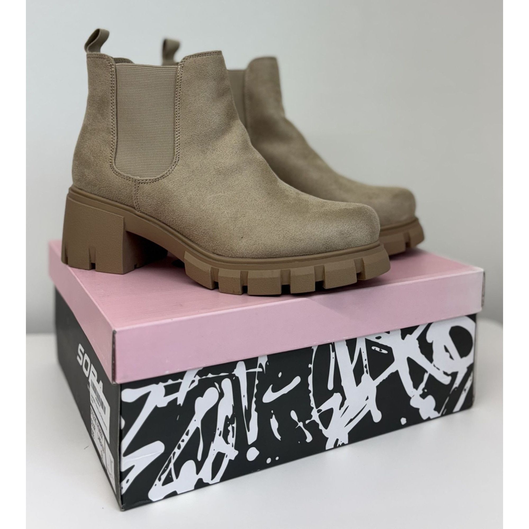 Other SODA / Pionner / Beig/Sand / Chelsea Boots / With Chunky Lu Size US 11 / IT 41 - 9 Thumbnail
