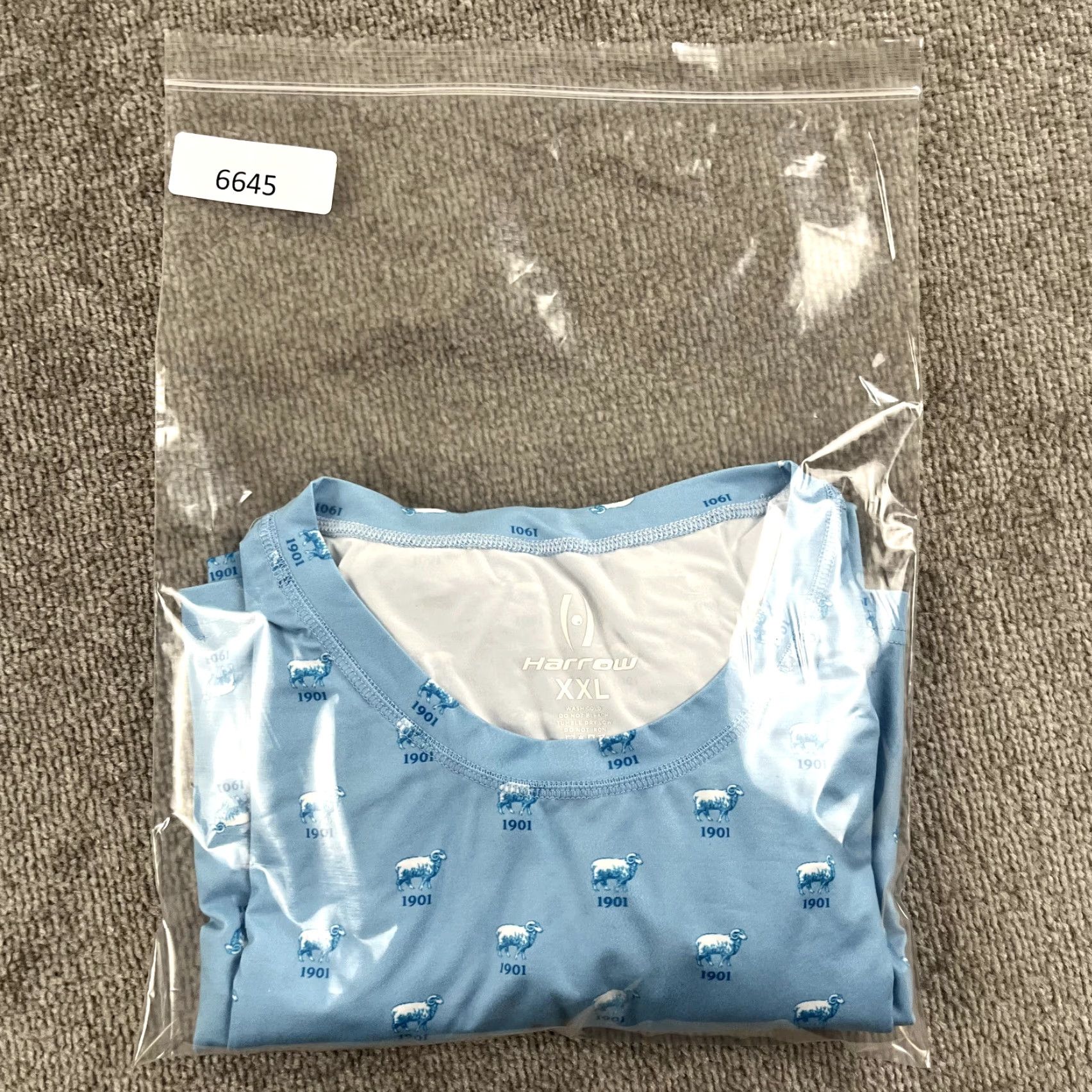 Arrow Harrow Wilmington Country Club Shirt Mens 2XL Blue All Over 1901 Private DE Preppy Sports Logo Graphic Print Crew Neck T-Shirt 2XL Men Size US XXL / EU 58 / 5 - 8 Thumbnail