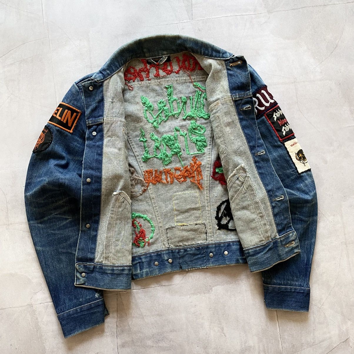 Band Tees × Vintage 80s Judas Priest Motörhead Wrangler Handmade Denim Jacket Size US S / EU 44-46 / 1 - 4 Thumbnail