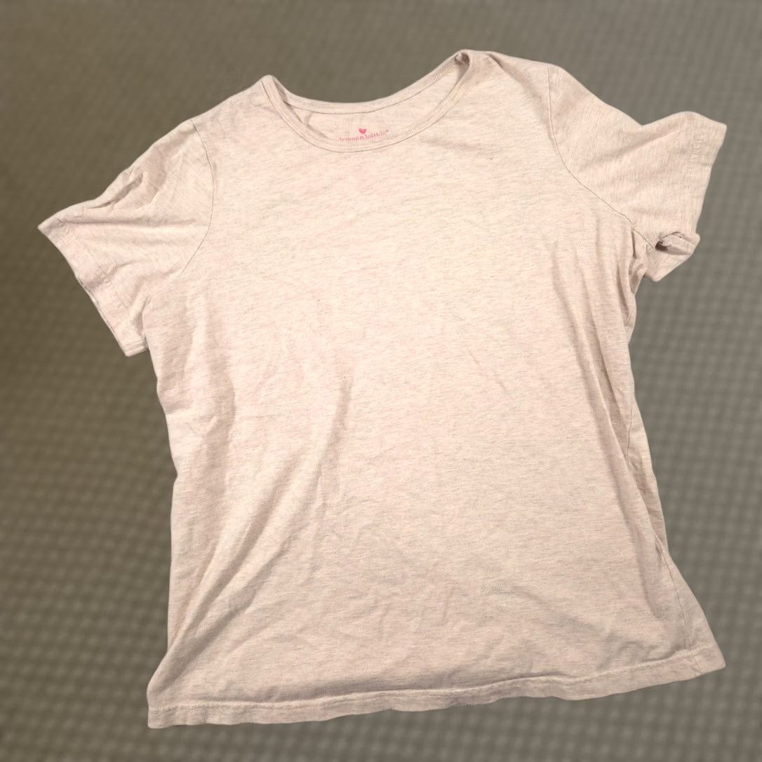 Vintage Woman Within Shirt Womens M Beige Solid Crew Neck Short Sleeve Basic Tee Top Size M / US 6-8 / IT 42-44 - 1 Thumbnail