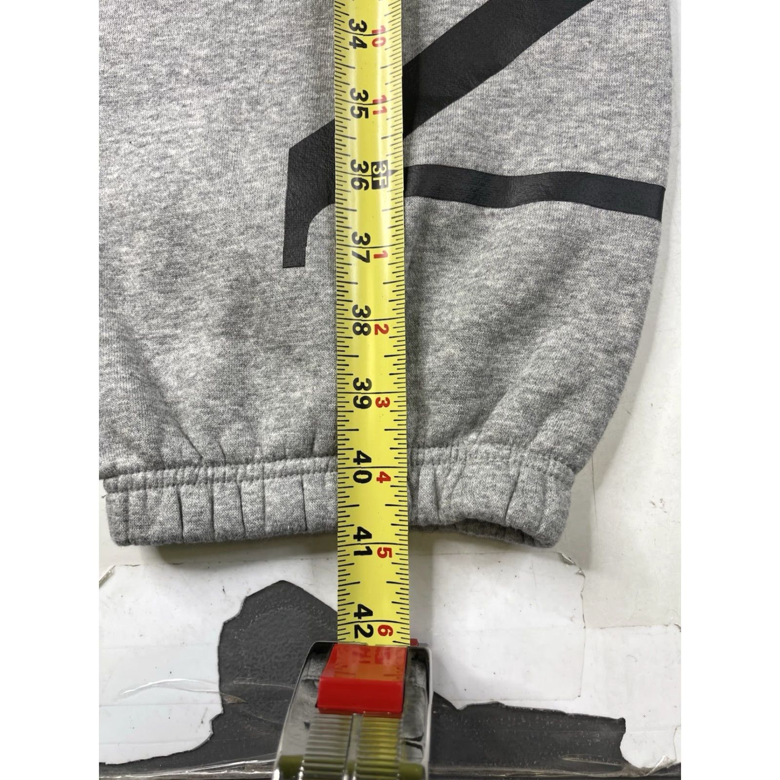 Nike NIKE Sportswear Oversized Logo Gray Fleece Jogger Pants Women Large Pockets Size 36" / US 14 / IT 50 - 5 Thumbnail