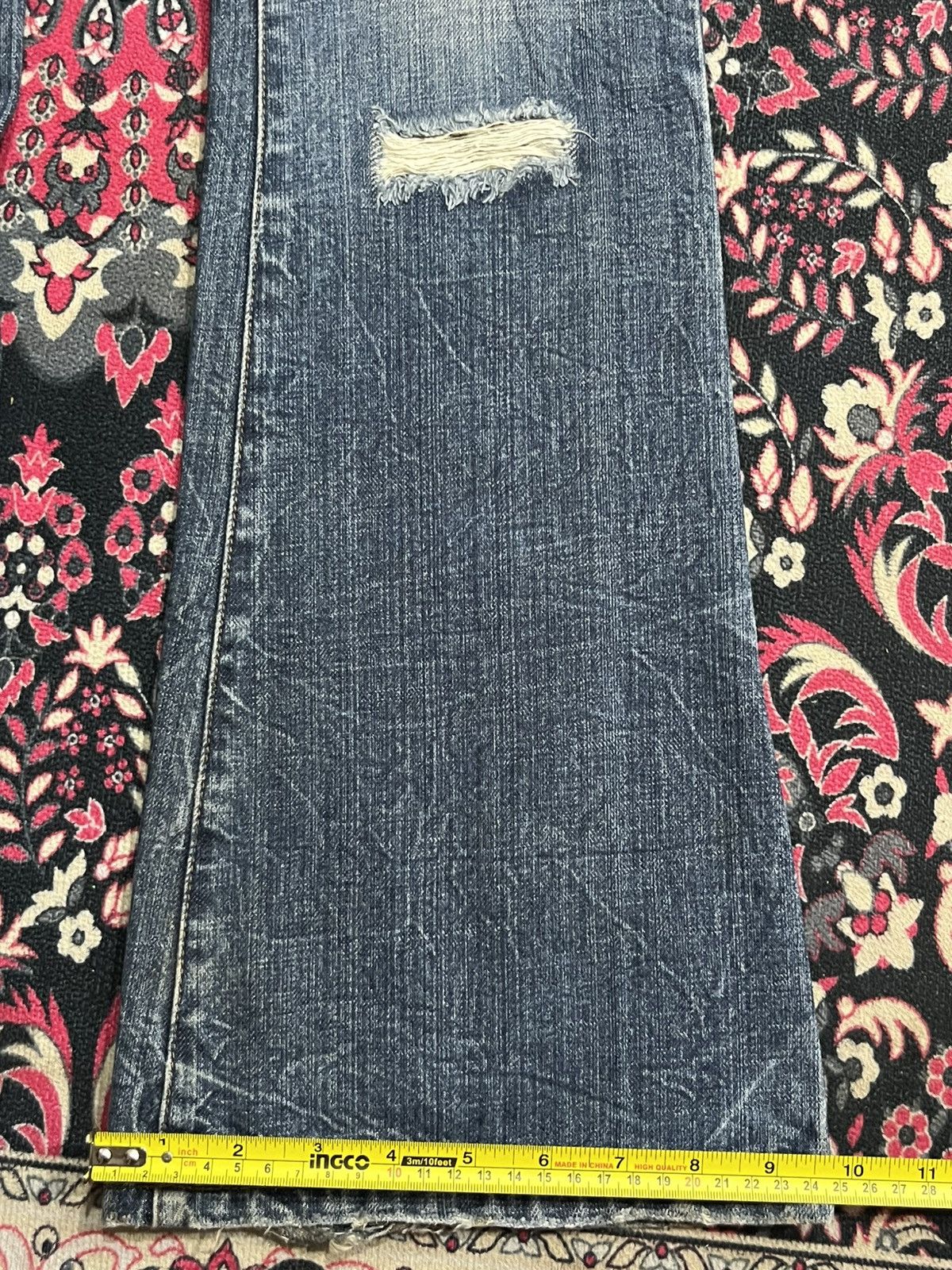Japanese Brand Japanese Brand Ingni Distressed Blue Washed Flare Jeans Size 28" / US 6 / IT 42 - 14 Thumbnail