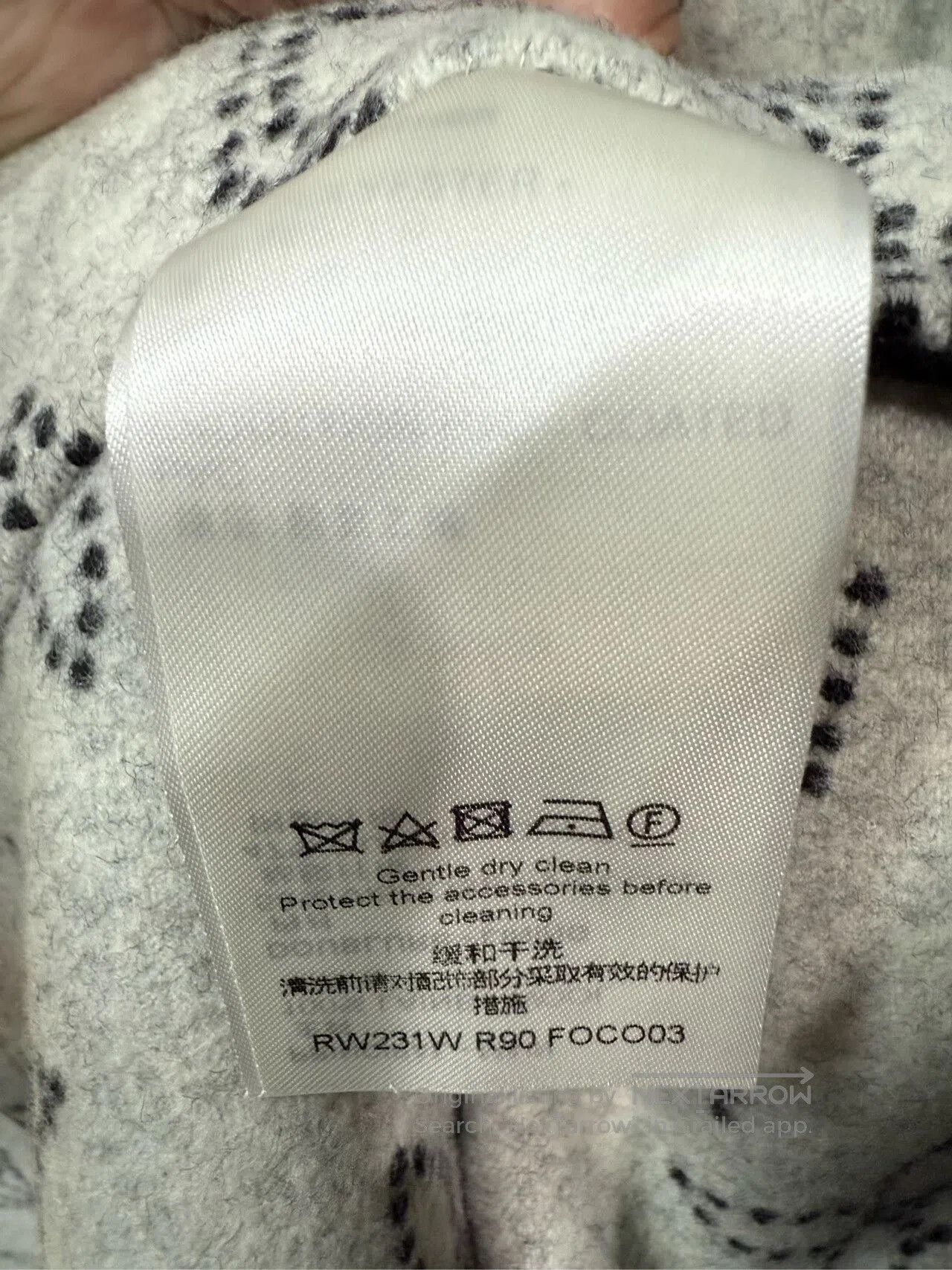 Louis Vuitton Louis Vuitton Sleeveless Wool Coat with Print. Size M / US 6-8 / IT 42-44 - 3 Thumbnail