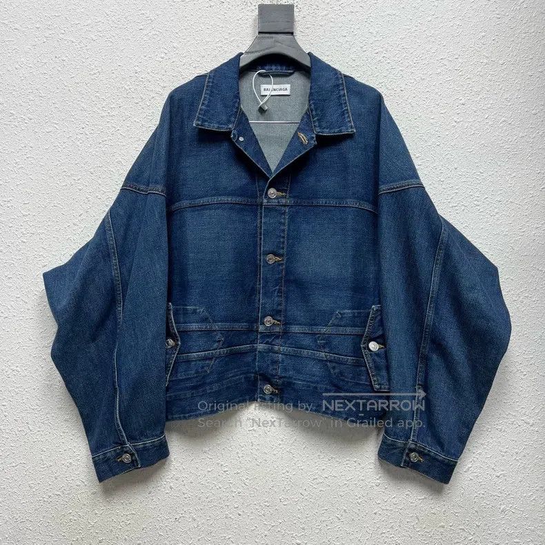 Balenciaga Balenciaga Inverted Irregular Denim Jacket Size XS / US 0-2 / IT 36-38 - 1 Thumbnail