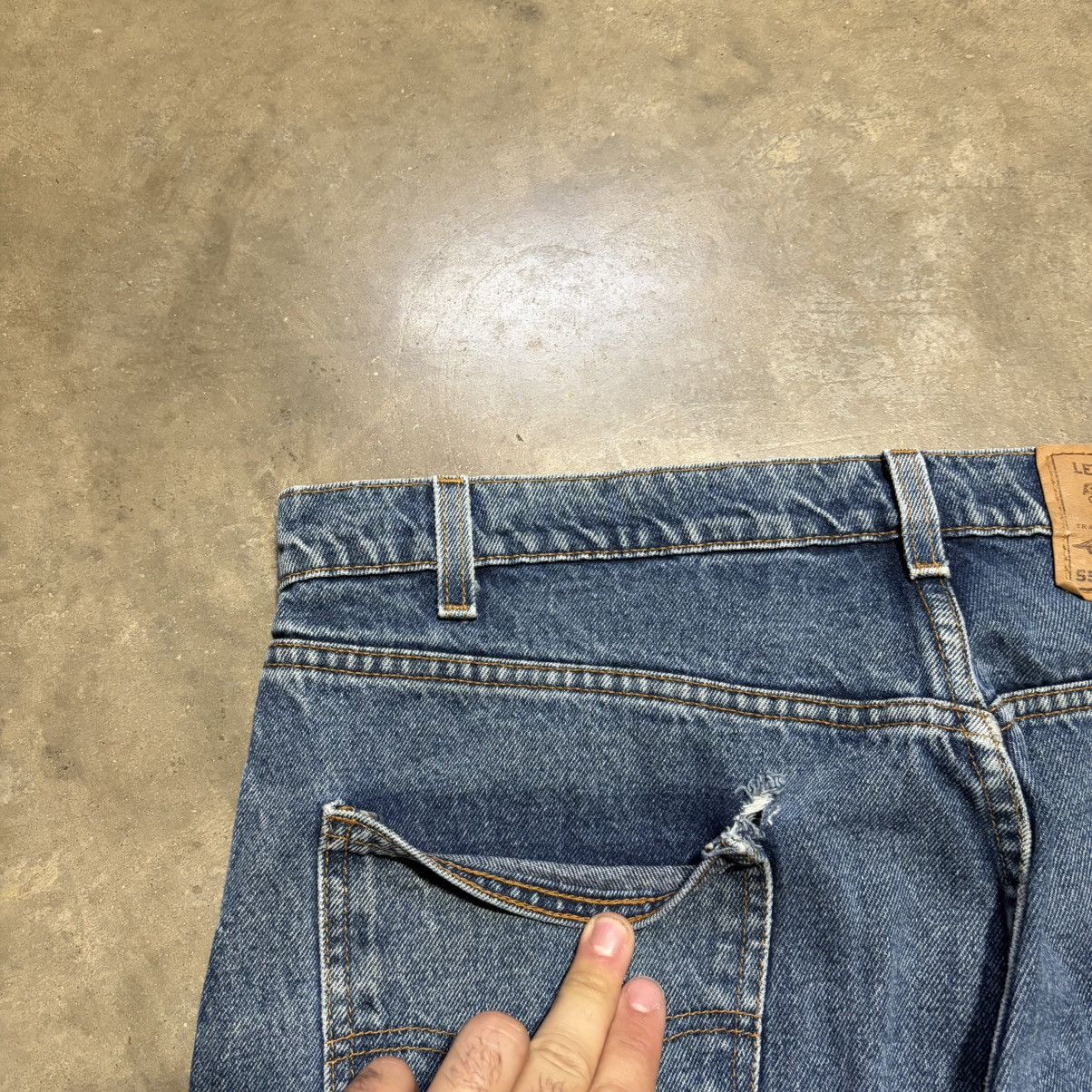 Levi's Vintage Levis 550 Orange Tab Jeans Relaxed Fit Denim 90s USA Size US 38 / EU 54 - 14 Thumbnail