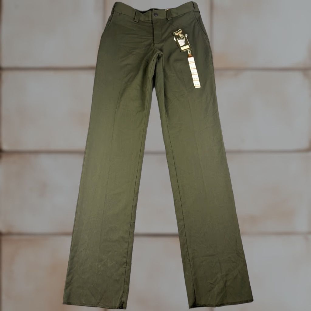 Vintage 5.11 Tactical Pants Men’s Size 32 Green Wool Poly Twill Workwear Cargo Pocket Flat Front Athletic Regular Inseam 37 in Vietnam USA Army Transportation Size US 32 / EU 48 - 1 Thumbnail