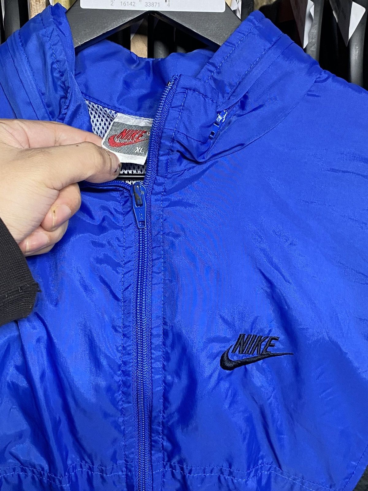 Nike × Vintage 90’s Vintage Nike Men’s Fullzip Windbreaker XLarge Size US XL / EU 56 / 4 - 2 Thumbnail