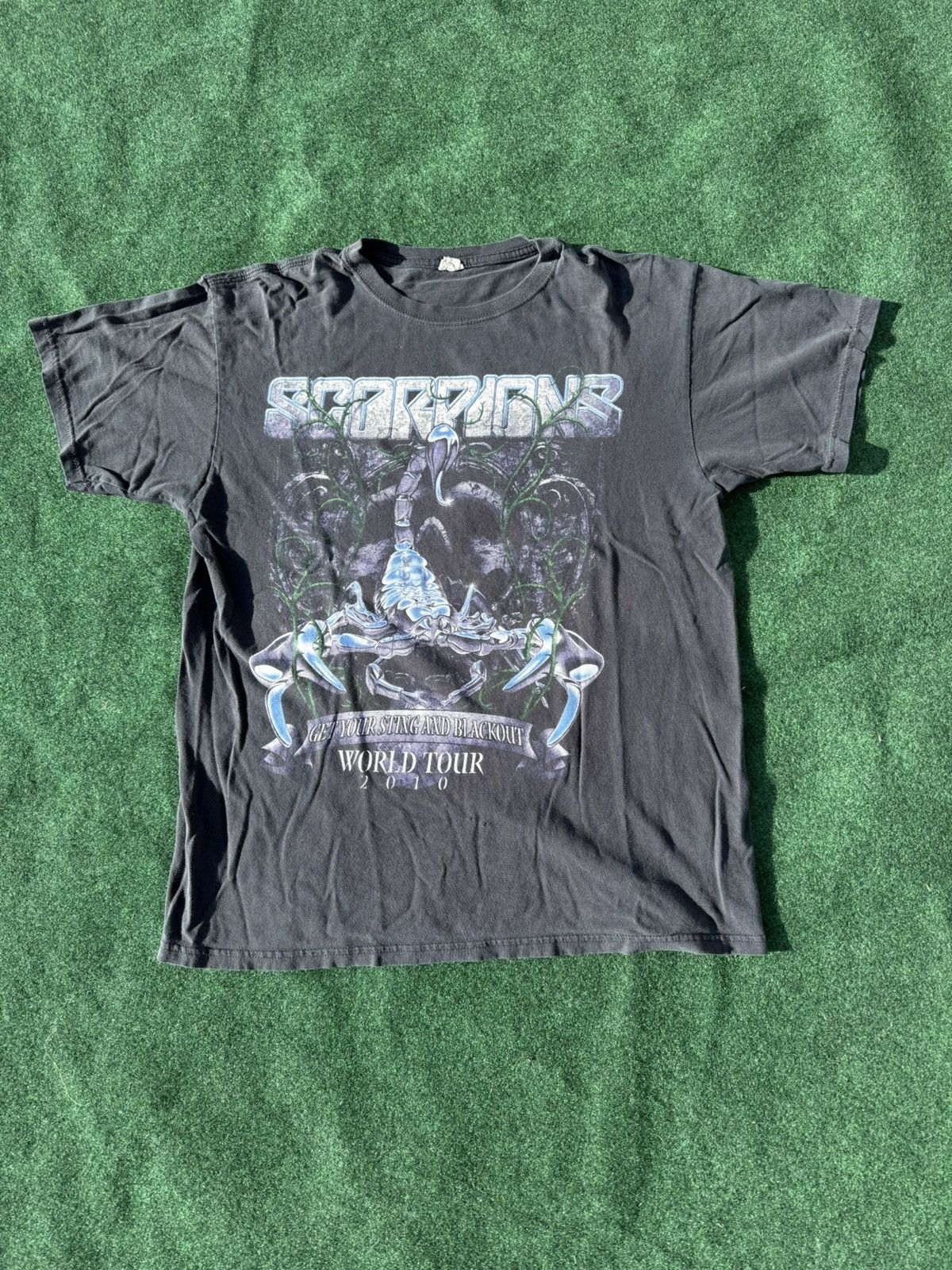Band Tees 2010 Scorpion World Tour Band Tee Size US L / EU 52-54 / 3 - 1 Thumbnail