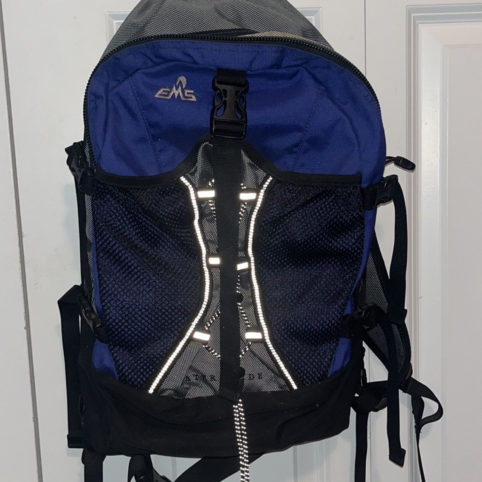 Eastern Mountain Sports Eastern Mountain Sports Waterslide Backpack Camelback System Size ONE SIZE - 2 Thumbnail