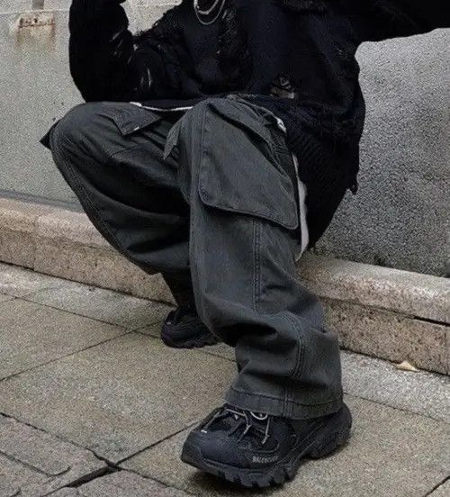 VIBE Cargo Baggy Black Pants Size US 32 / EU 48 - 3 Thumbnail